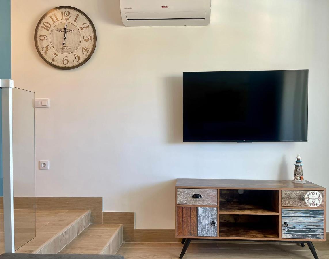 Paraiso Designer Conditioned With Terrace